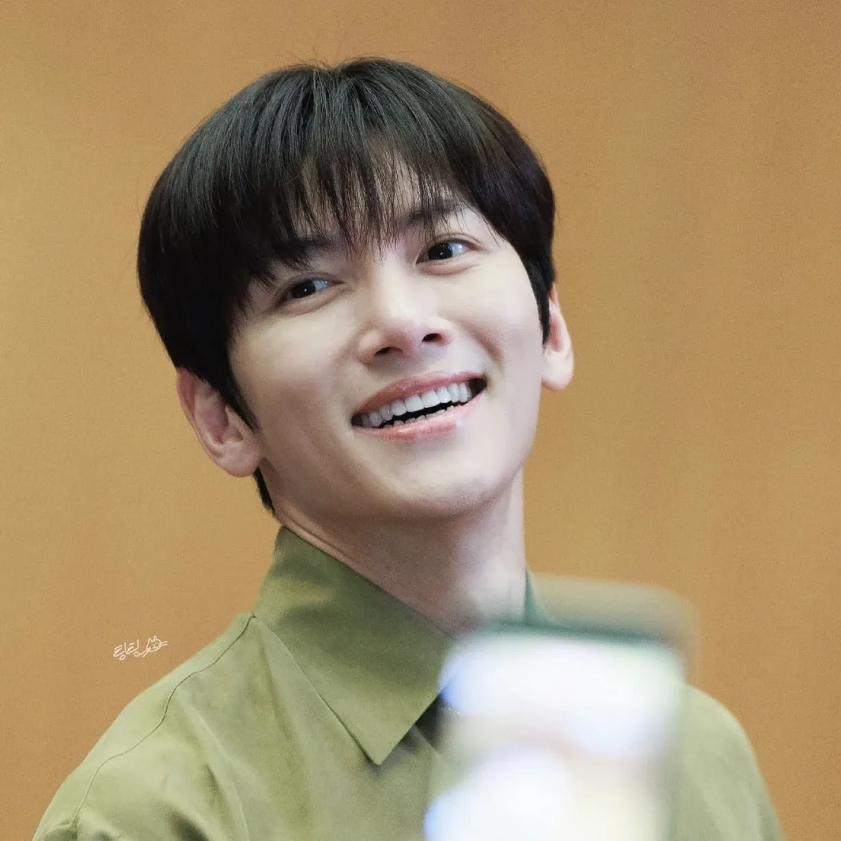 Behind-the-scenes cut of Ji Changwook