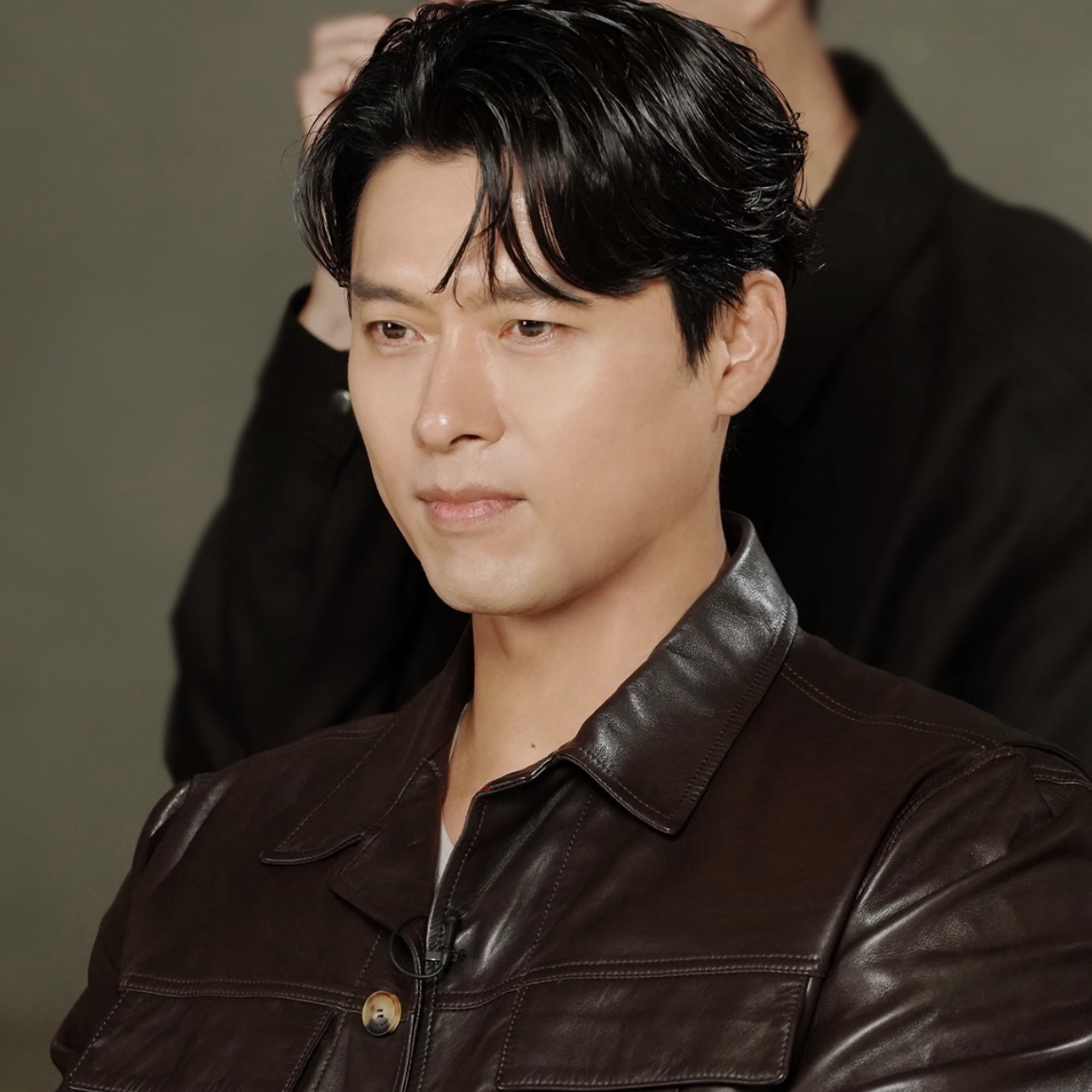 Cuplikan di balik layar dari Hyun Bin