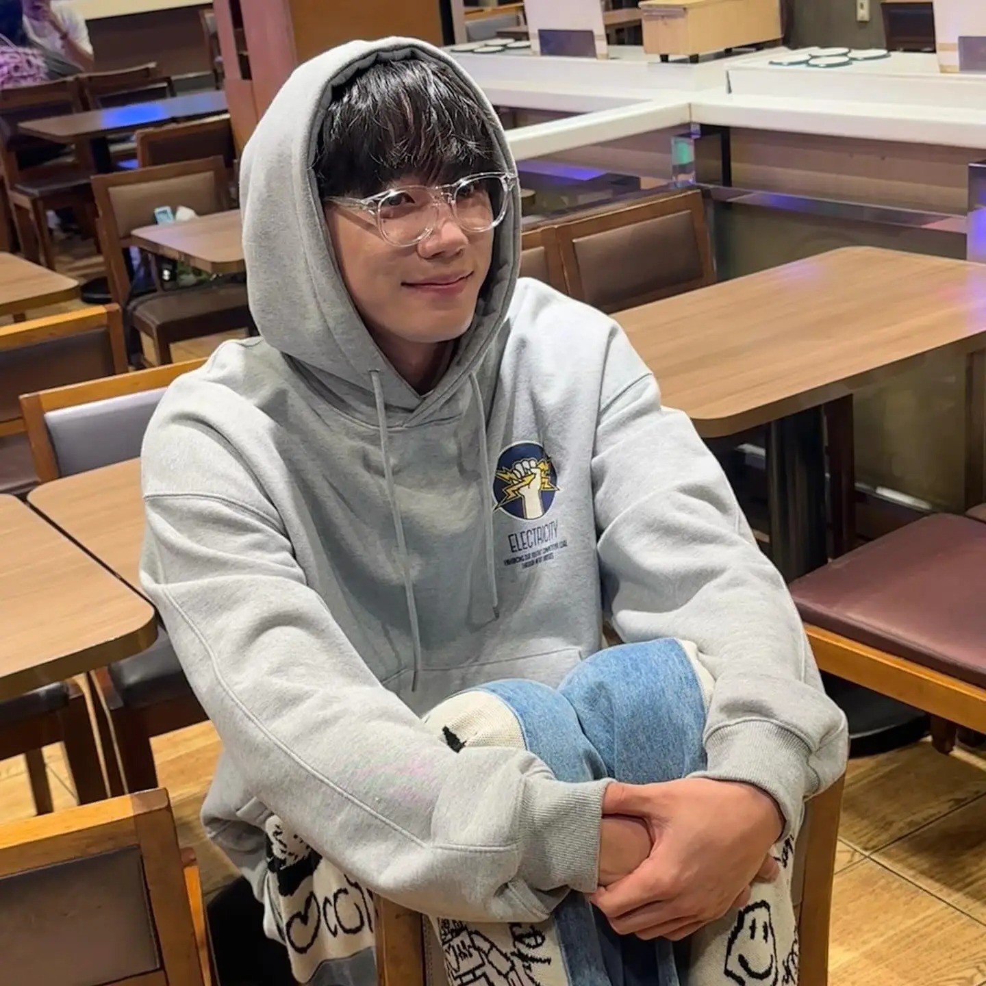 Recent activity shot of Lee Junyoung