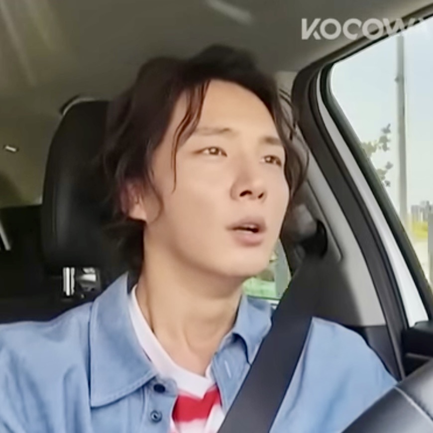 Latest photo of Yoon Shiyoon
