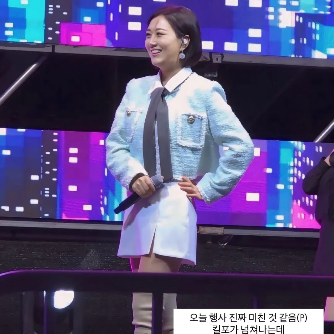 Behind-the-scenes cut of Jang Yoonjeong