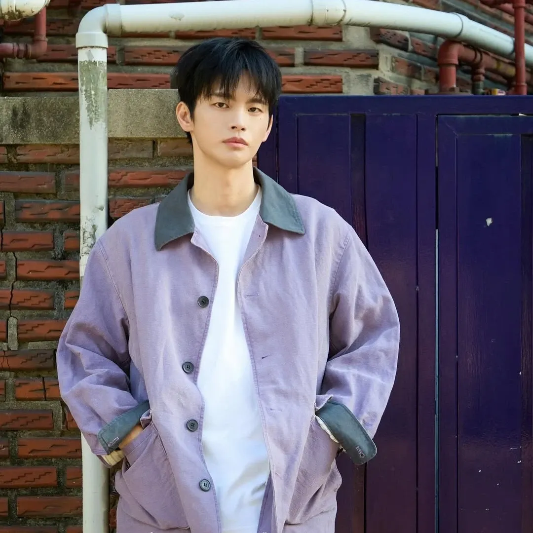 A moment captured by a fan of Seo Inguk