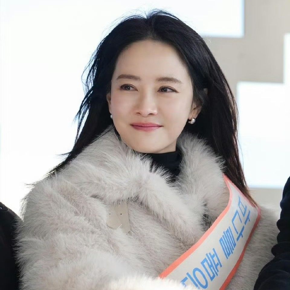 ソン・ジヒョのビハインドカット