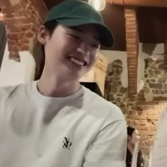 Recent activity shot of Lee Jongsuk