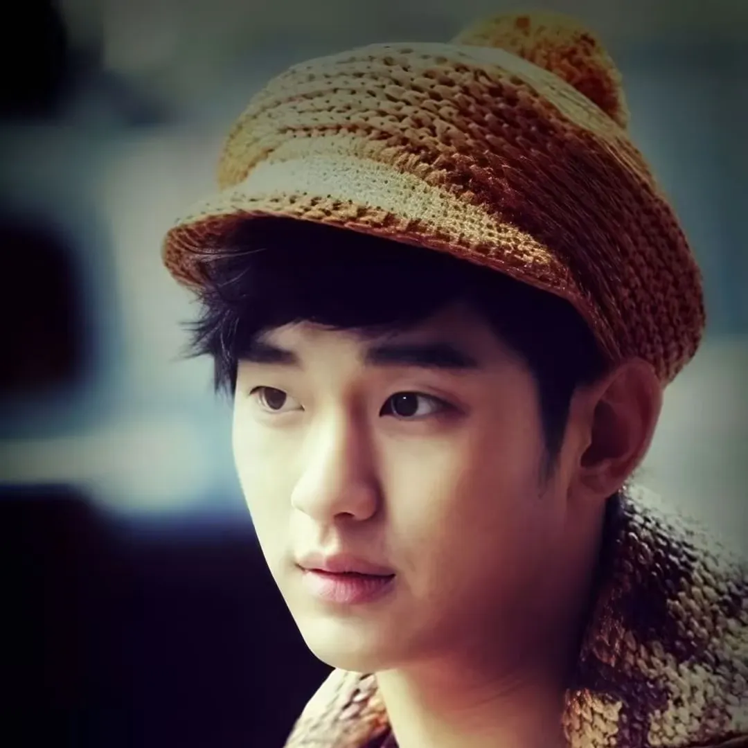 Recent activity shot of Kim Soohyun
