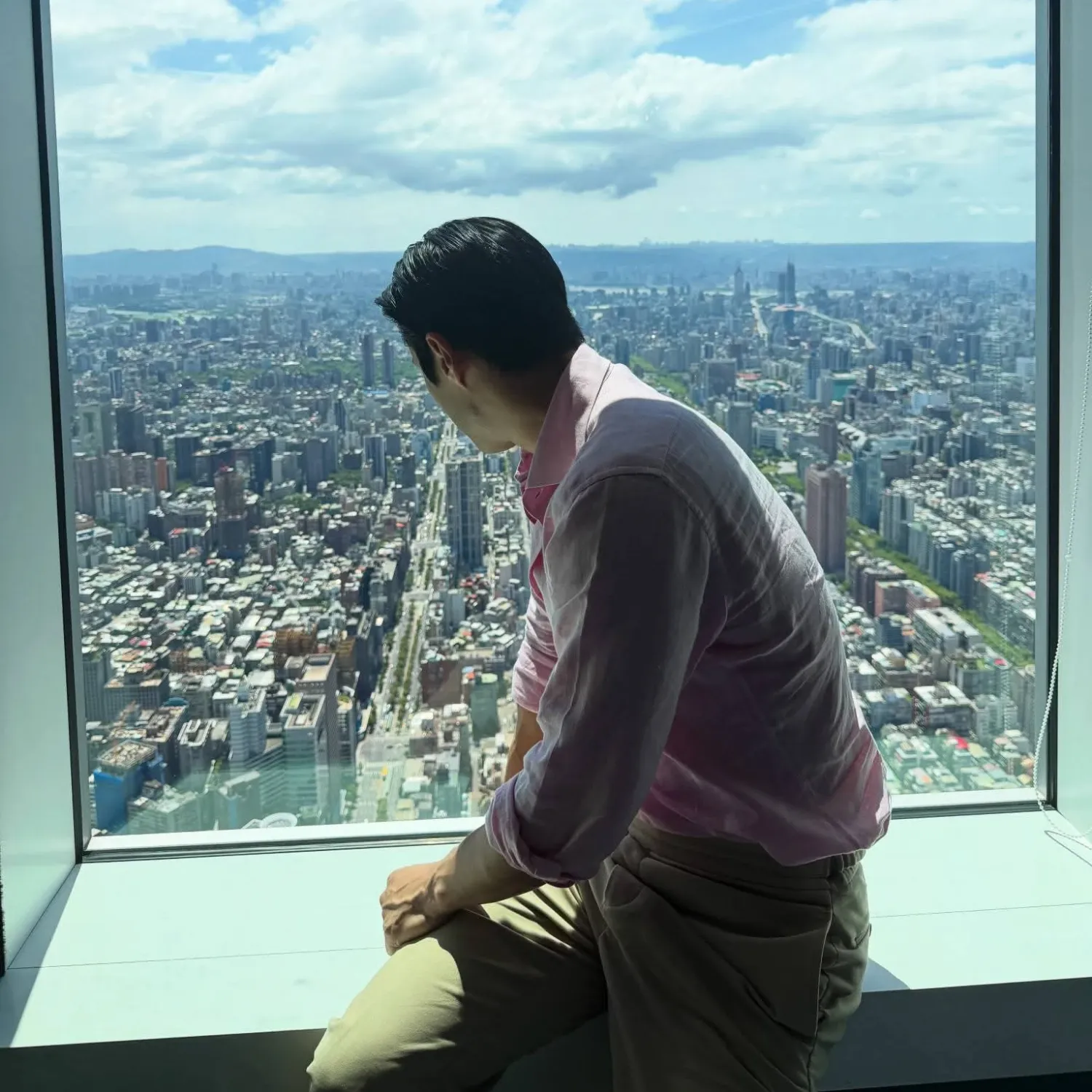Recent activity shot of Choi Siwon