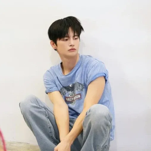 Latest photo of Seo Inguk