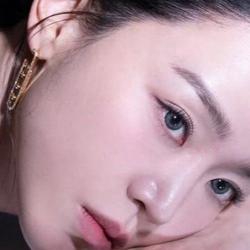 A moment captured by a fan of Shin Haesun