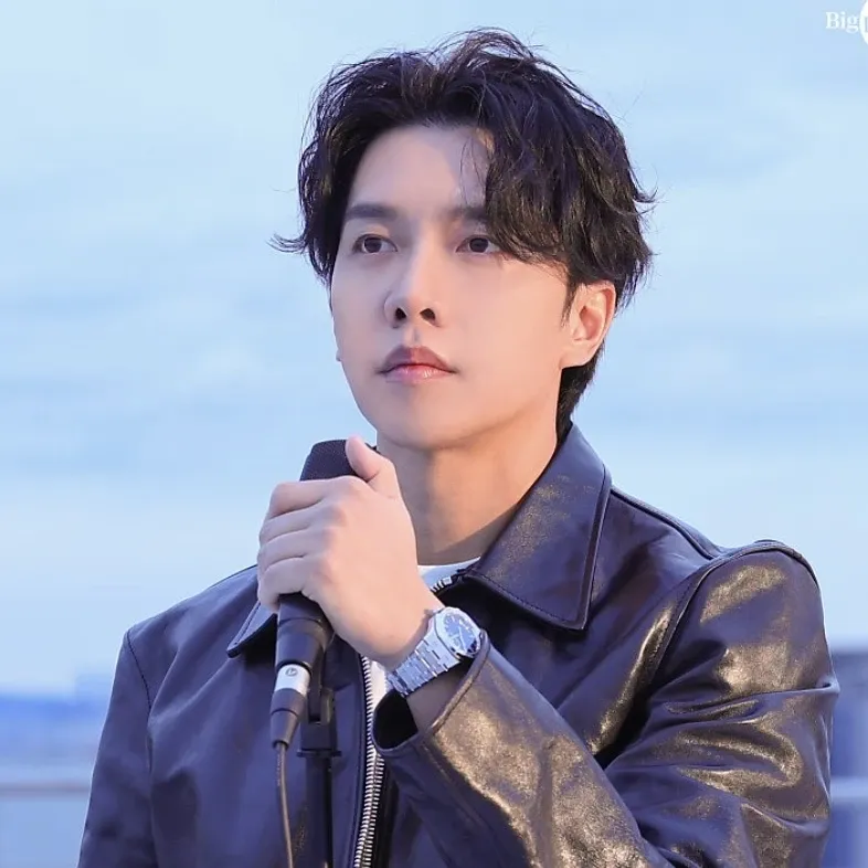 Behind-the-scenes cut of Lee Seunggi