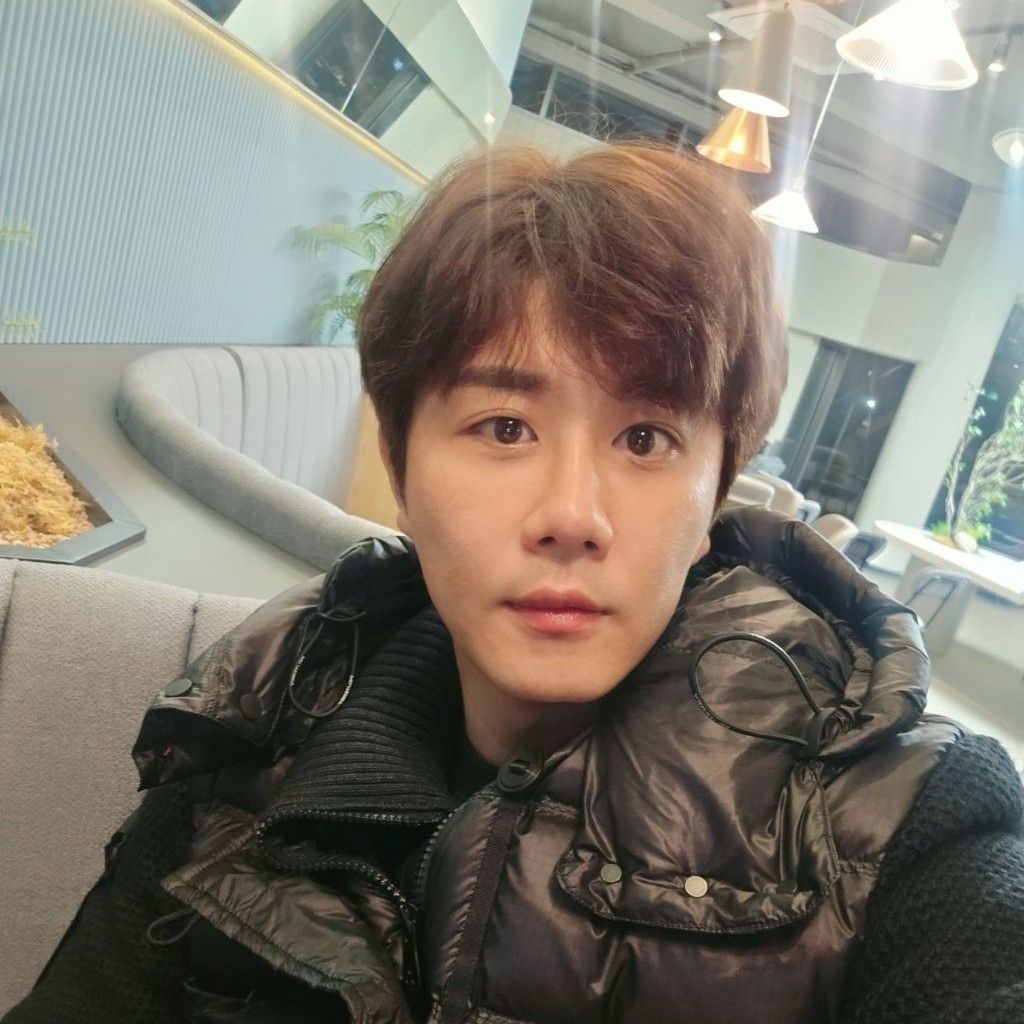 진해성의 비하인드 컷