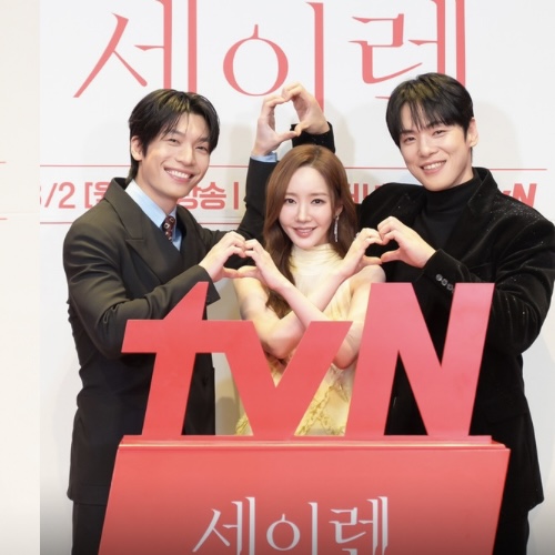 Latest photo of Kim Junghyun