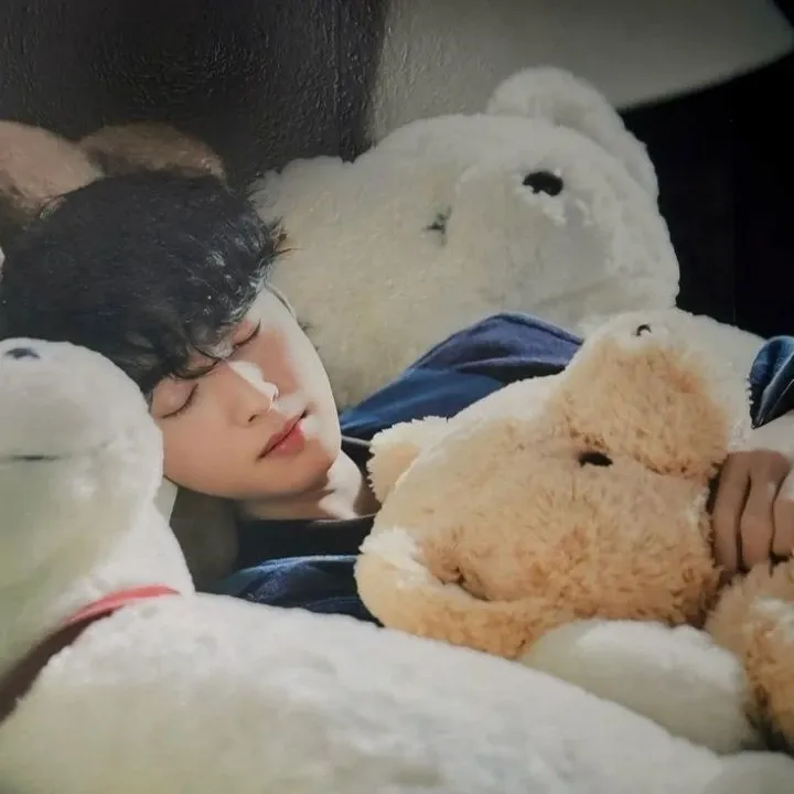 Latest photo of Cha Eunwoo