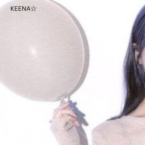 Foto kegiatan terbaru dari IU