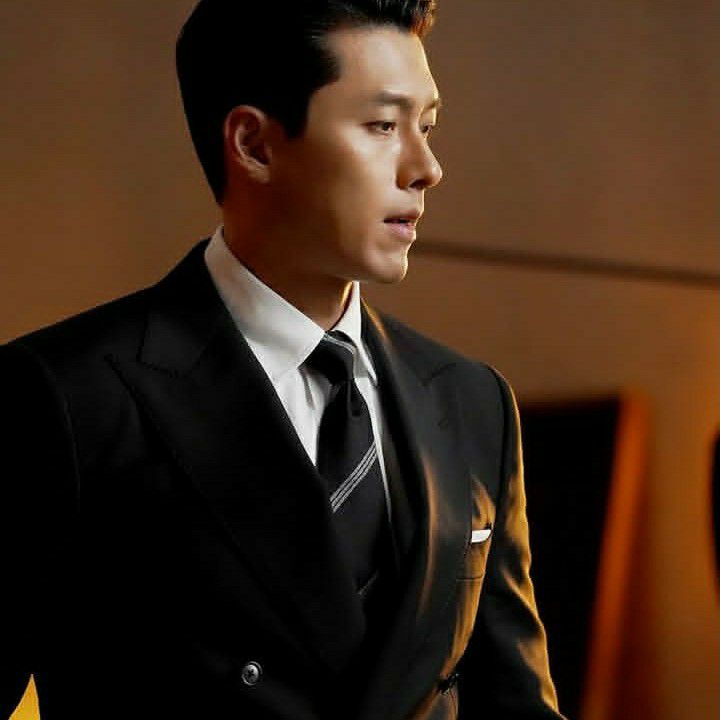 현빈의 최신 사진