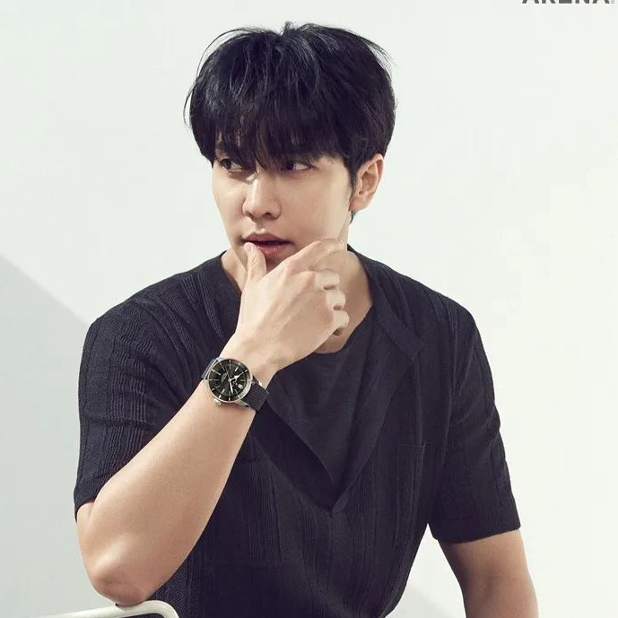 Foto terbaru dari Lee Seunggi
