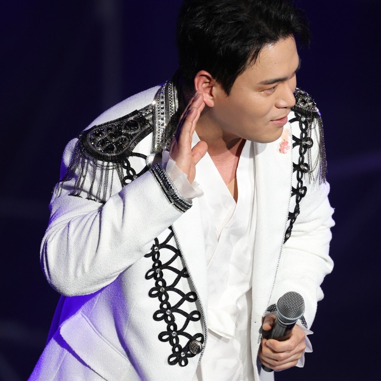 Behind-the-scenes cut of Cheonrokdam