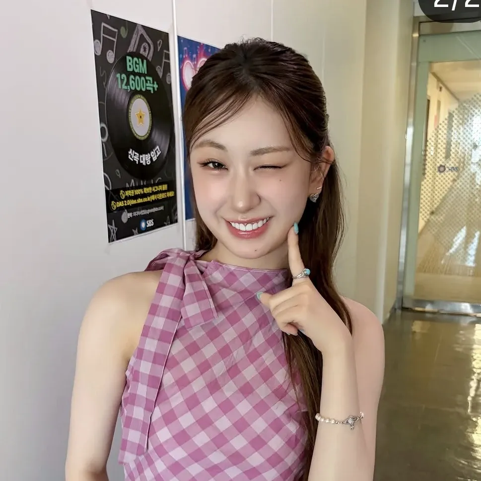 Momen yang diabadikan oleh penggemar Jeon Yujin