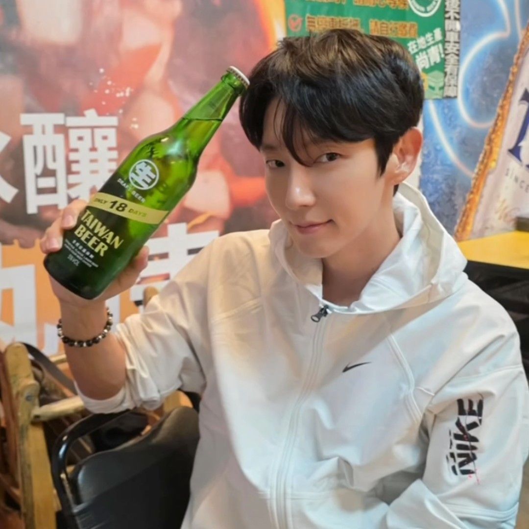 Recent activity shot of Lee Joongi