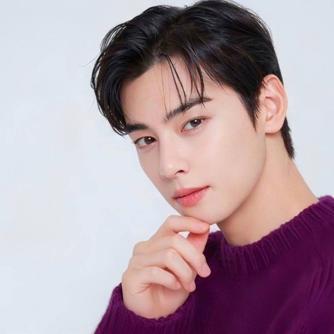 A moment captured by a fan of Cha Eunwoo