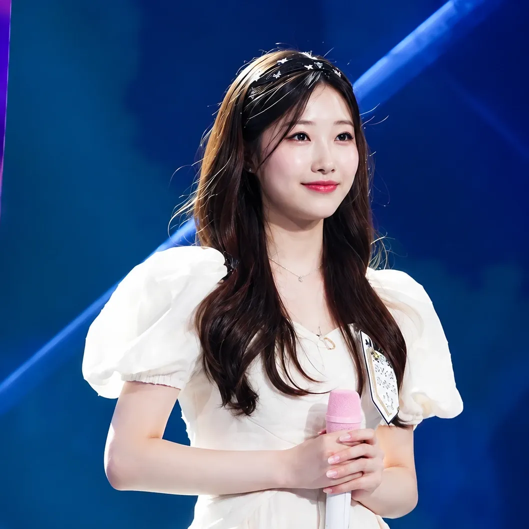 A moment captured by a fan of Jung Seojoo