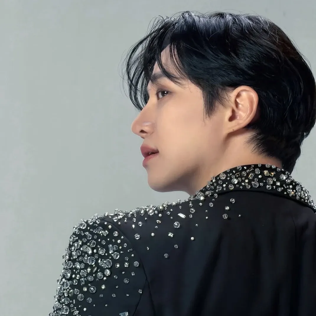 Cuplikan di balik layar dari Lee Junho