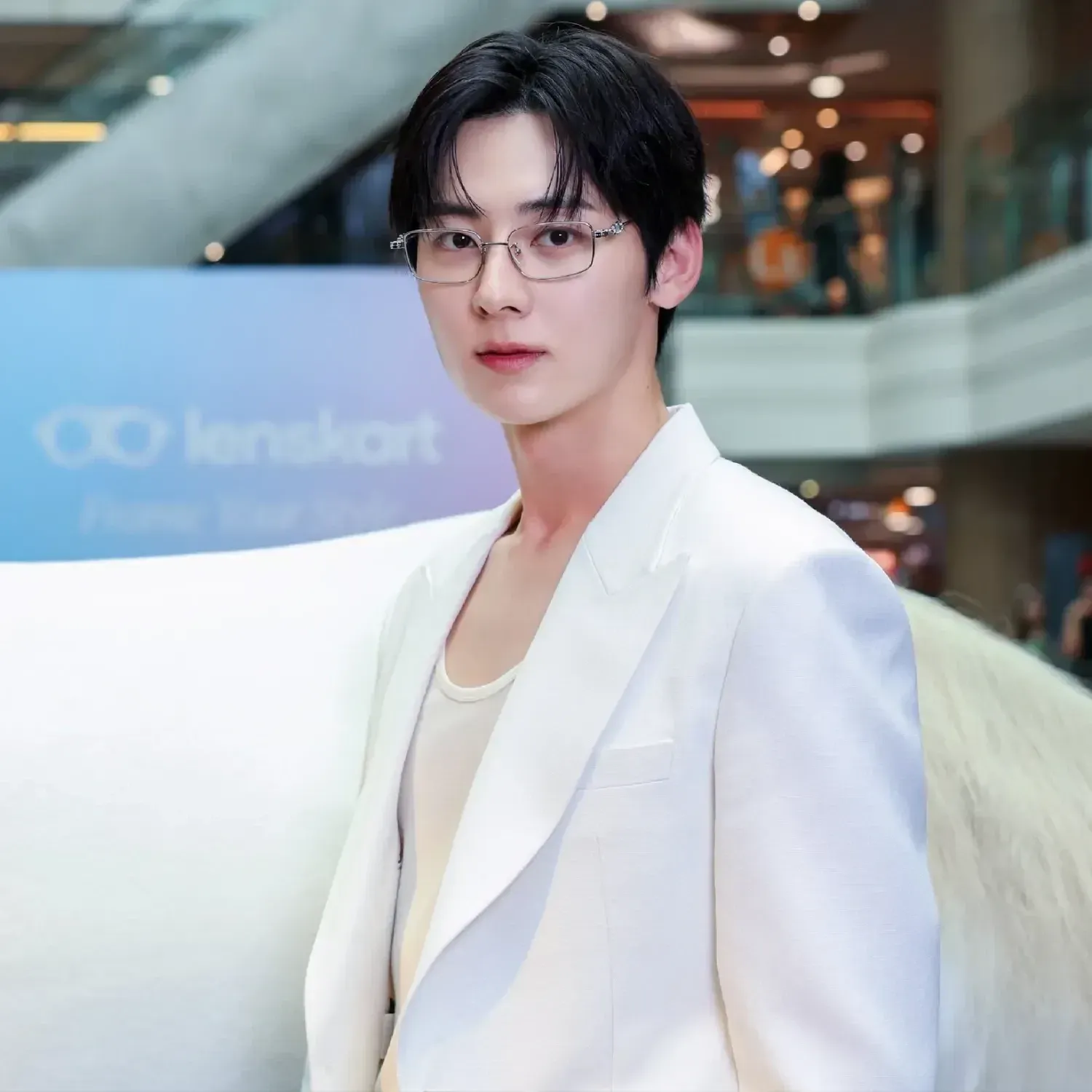 Latest photo of Hwang Minhyun