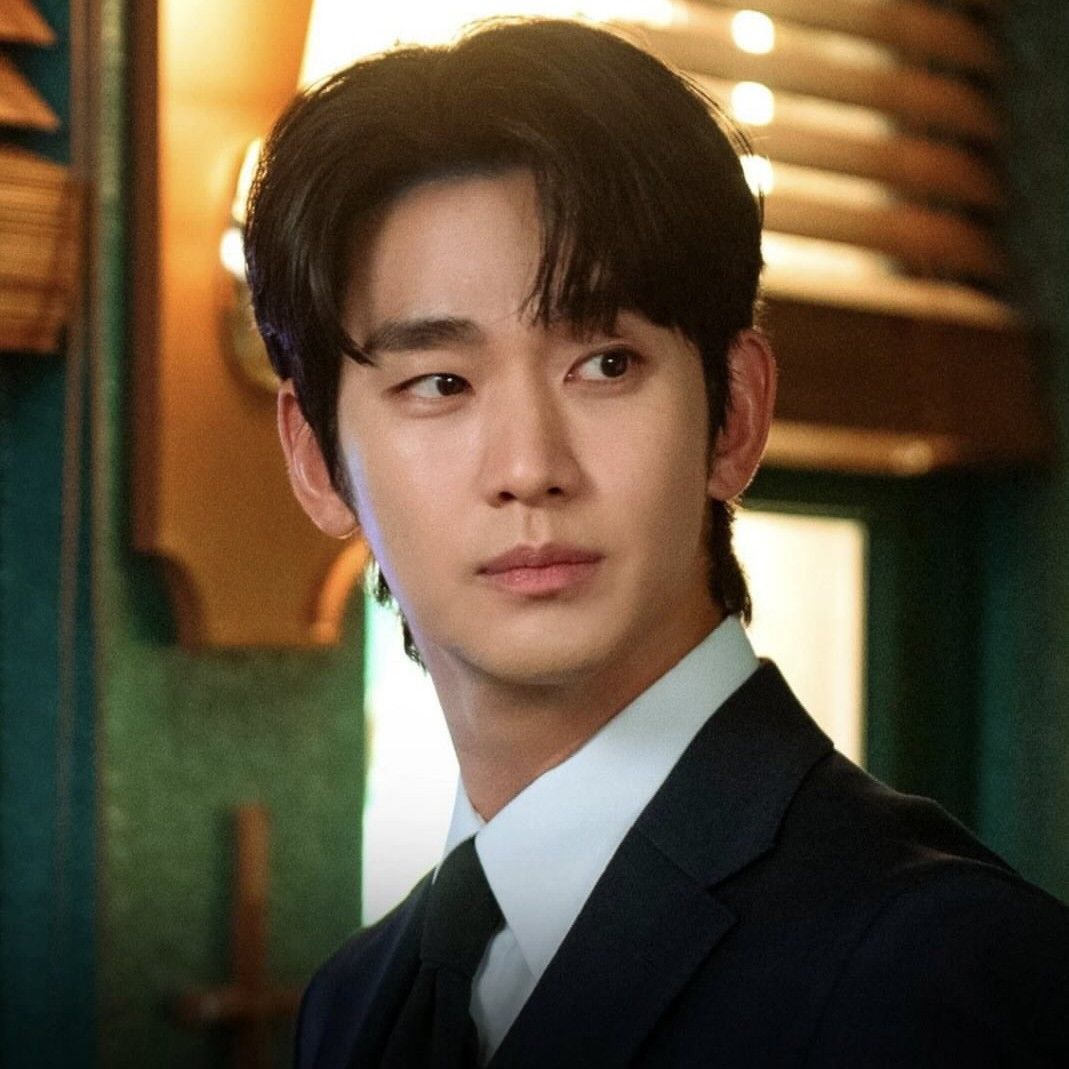 Latest photo of Kim Soohyun