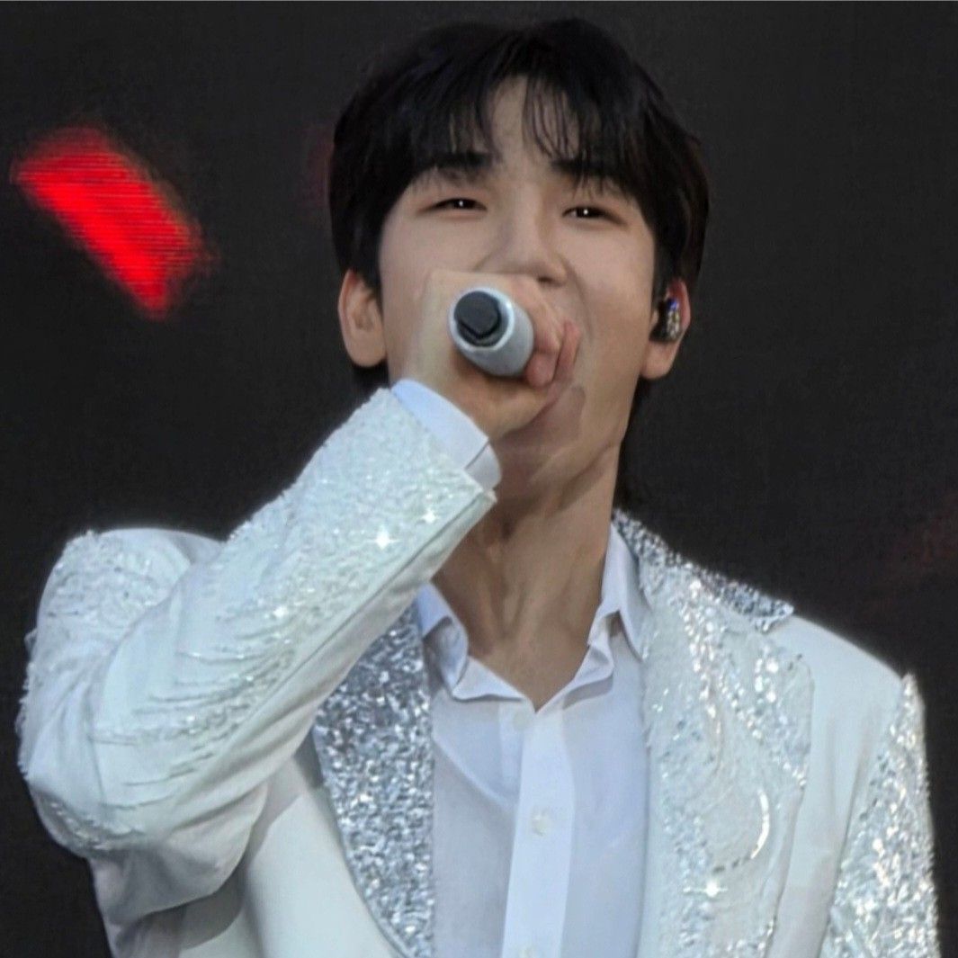 A moment captured by a fan of Choi Sooho