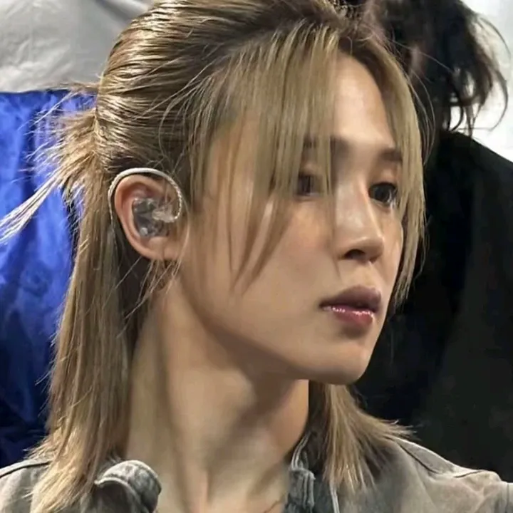 Recent activity shot of Ha Jimin