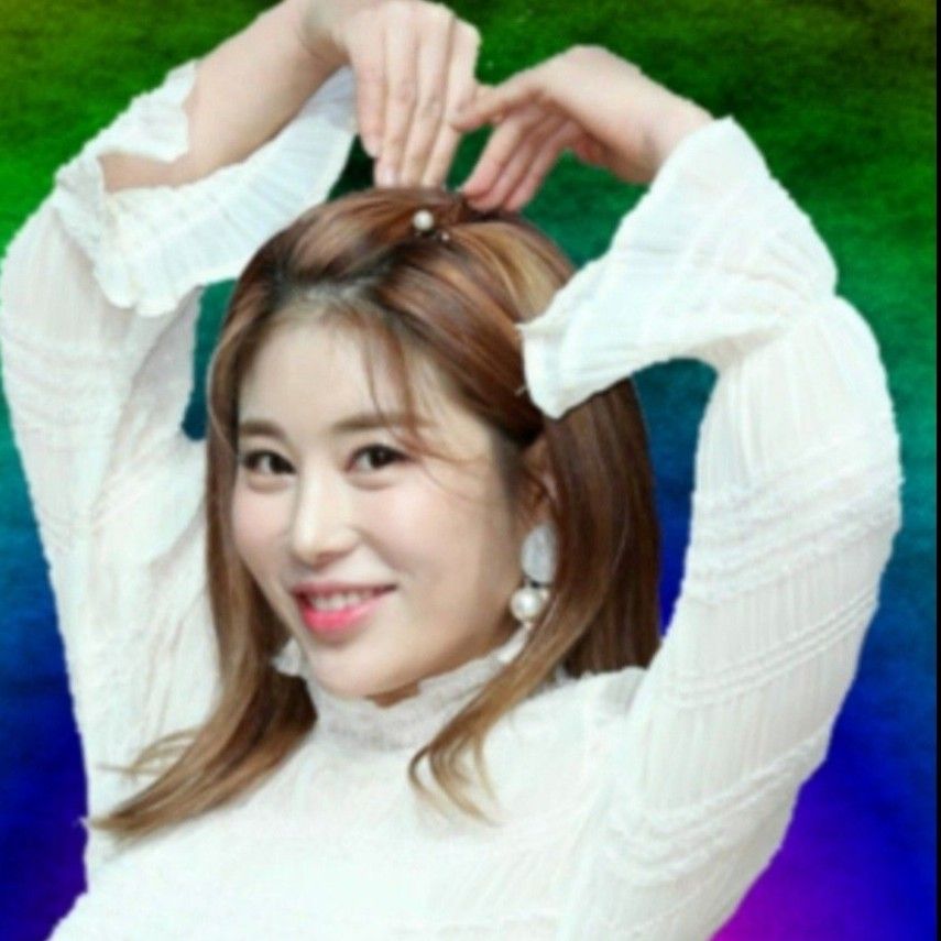 Recent activity shot of Kim Soyou