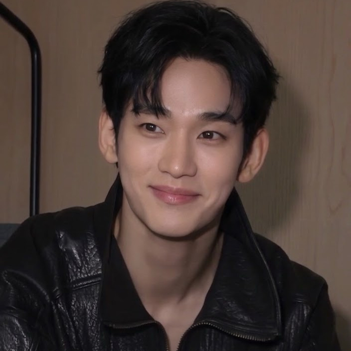 Behind-the-scenes cut of Kim Soohyun