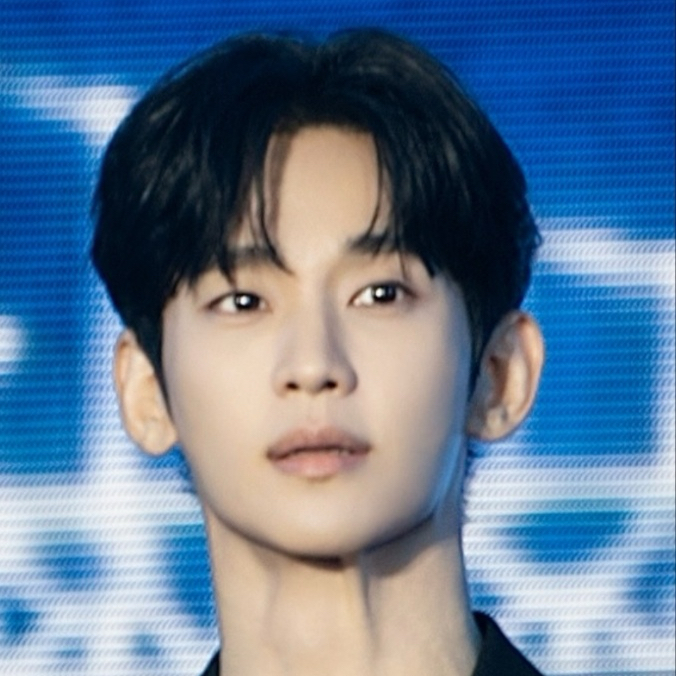 Recent activity shot of Kim Soohyun