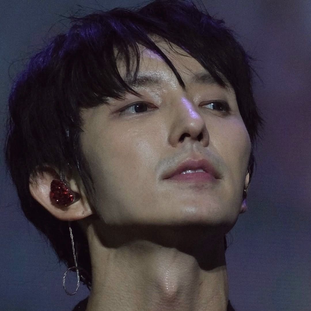 Behind-the-scenes cut of Lee Joongi