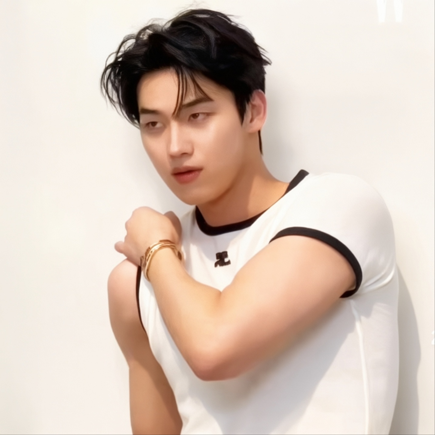 Latest photo of Hong Mingi