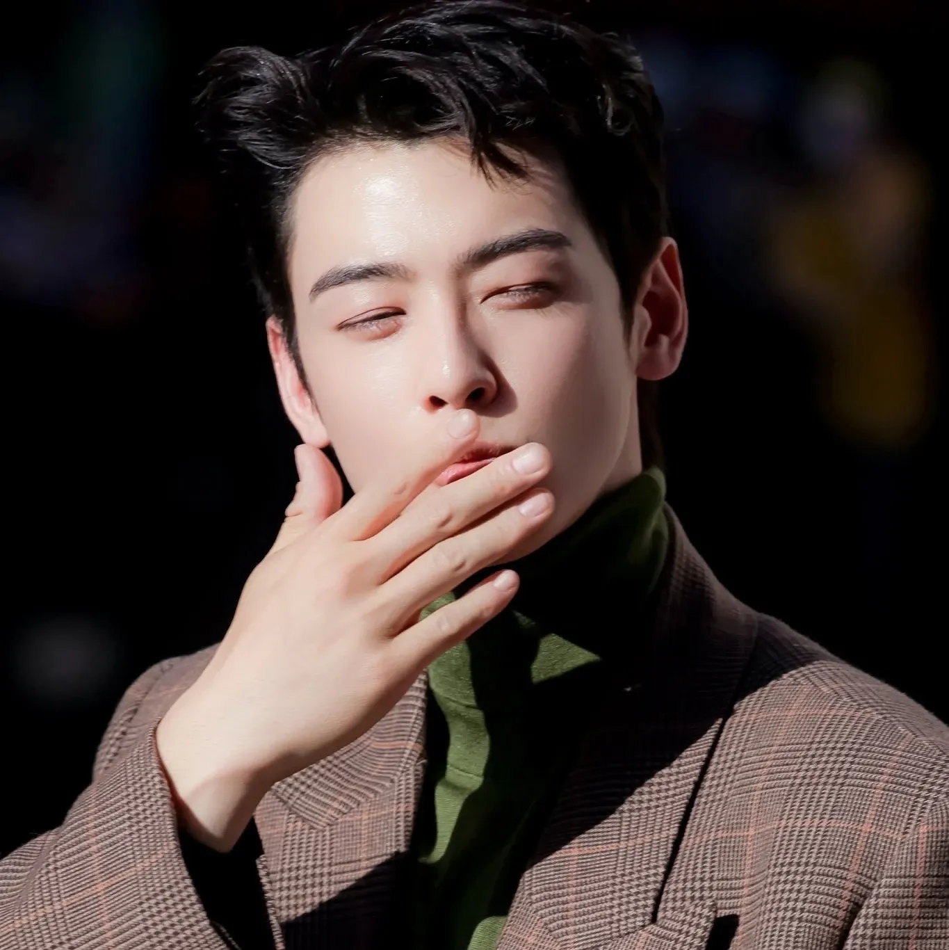 Latest photo of Cha Eunwoo