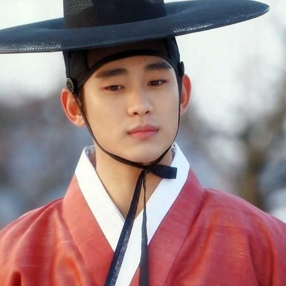 A moment captured by a fan of Kim Soohyun