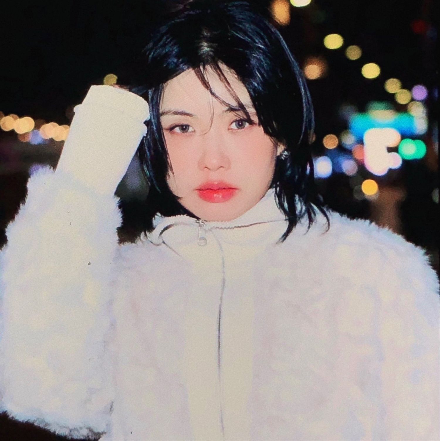 Behind-the-scenes cut of Aiki