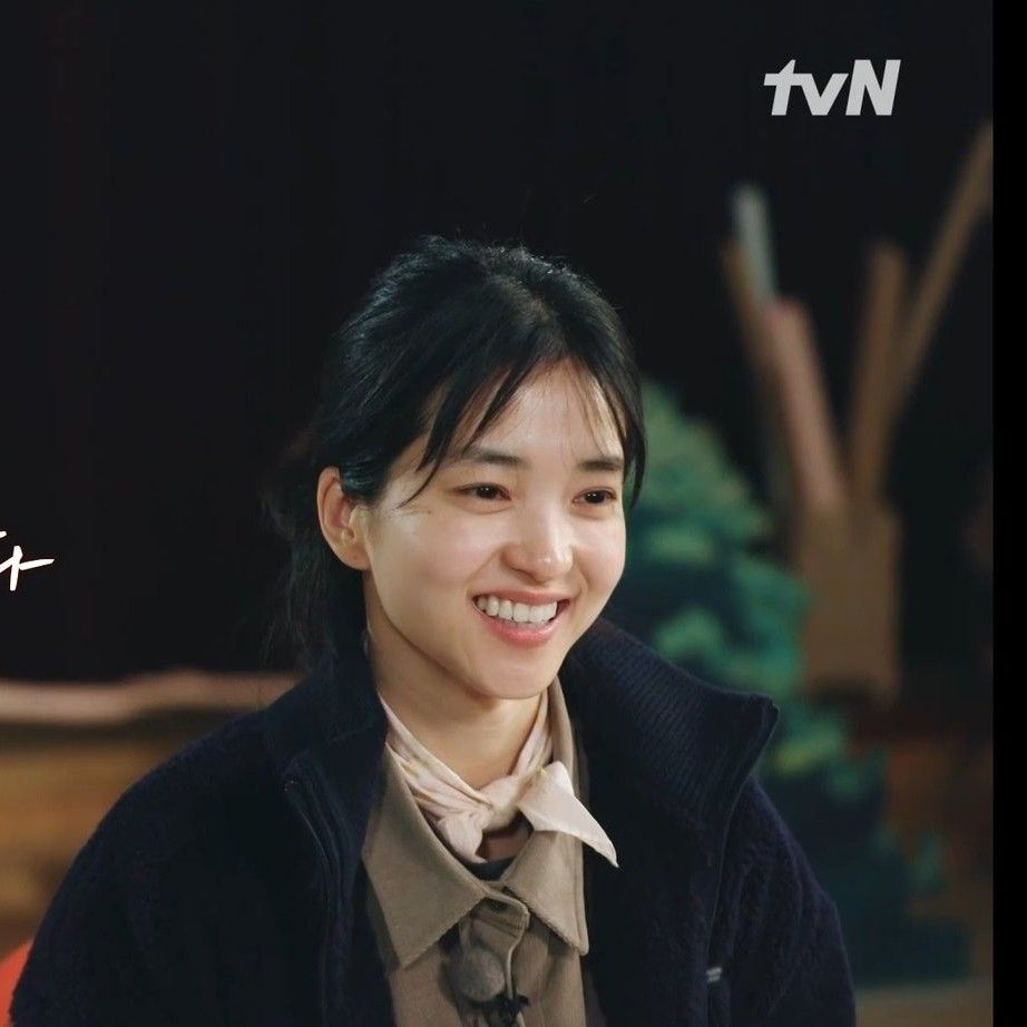 Behind-the-scenes cut of Kim Taeri