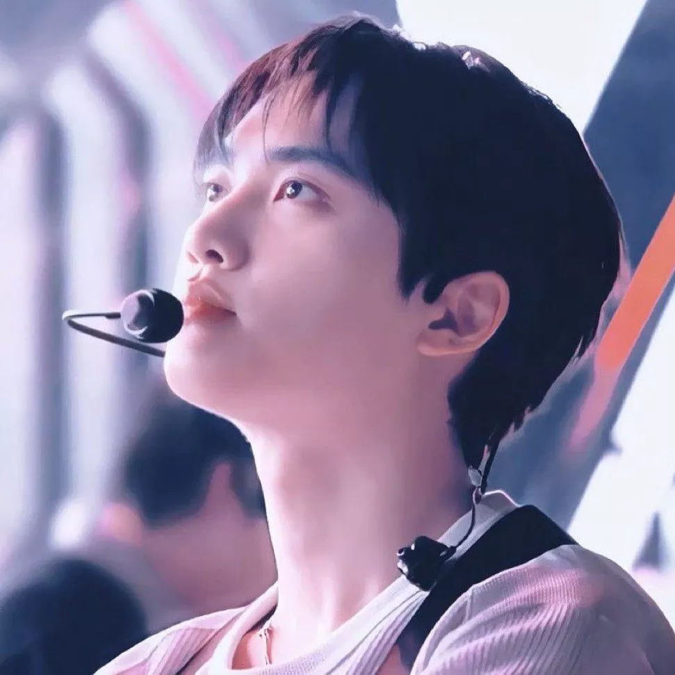 Cuplikan di balik layar dari Doh Kyungsoo (D.O.)