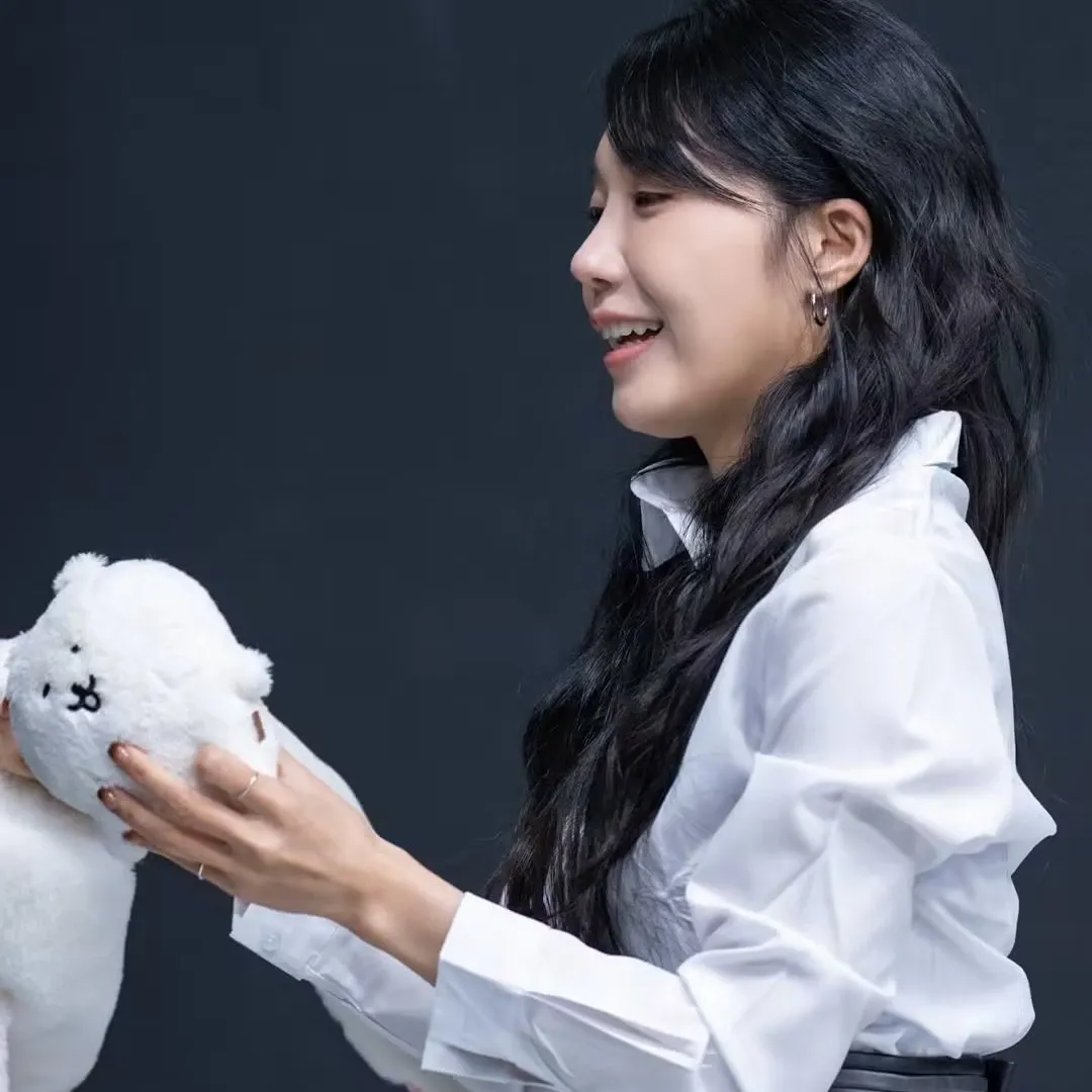 A moment captured by a fan of Jung Eunji