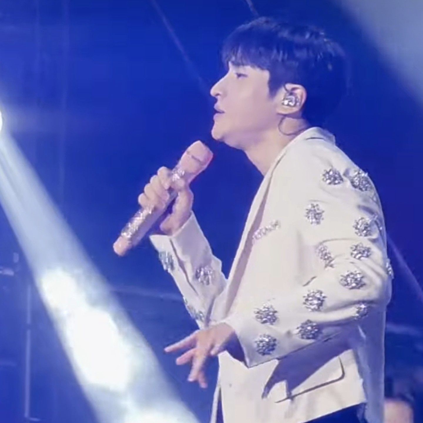 Recent activity shot of Seong Ri