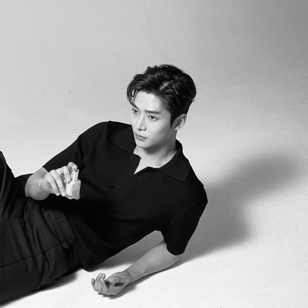 로운의 비하인드 컷