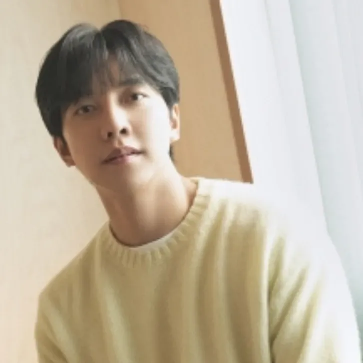 Cuplikan di balik layar dari Lee Seunggi