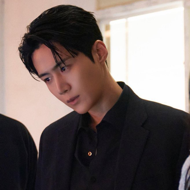 キム・ソンホの最近の活動ショット