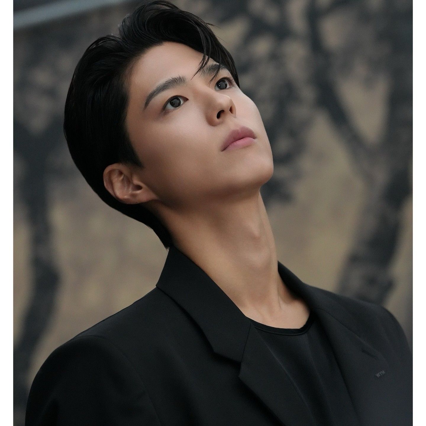 A moment captured by a fan of Park Bogum