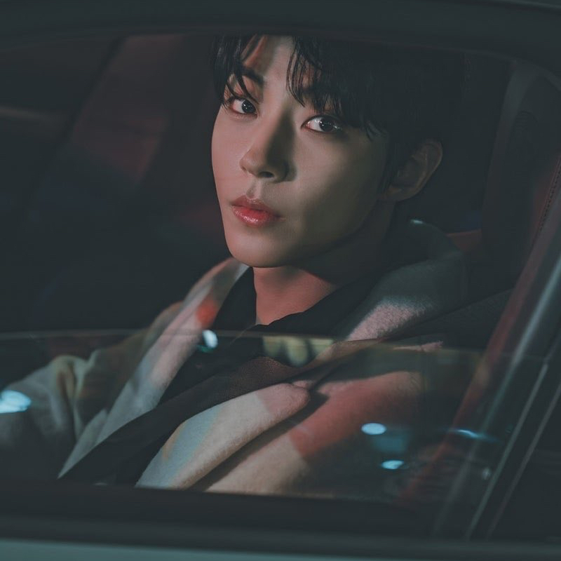 A moment captured by a fan of Hwang Inyoup