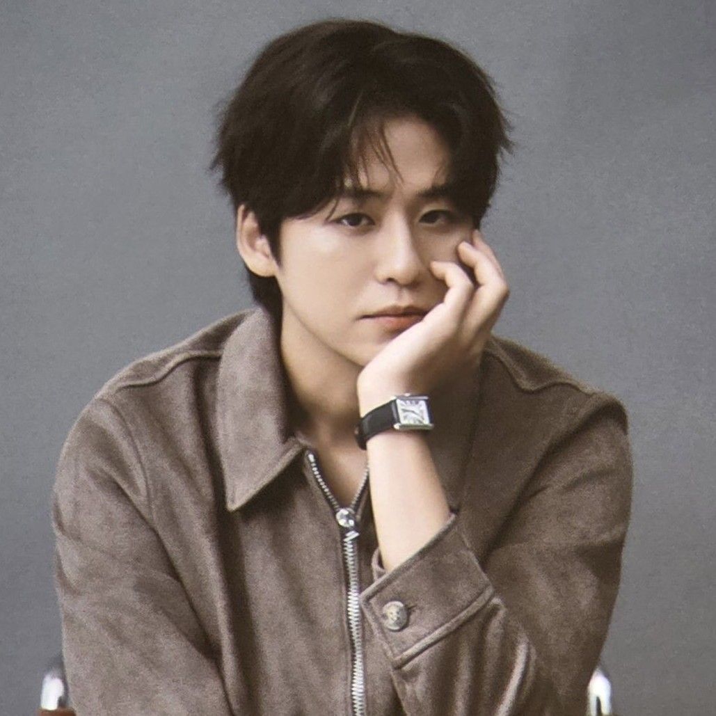 Recent activity shot of Lee Solomon