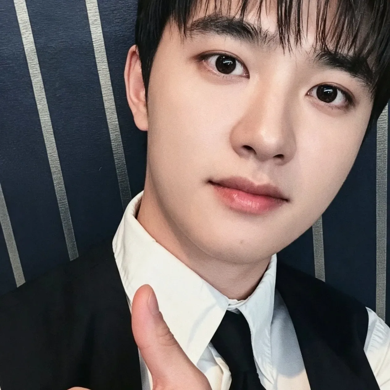 Cuplikan di balik layar dari Doh Kyungsoo (D.O.)