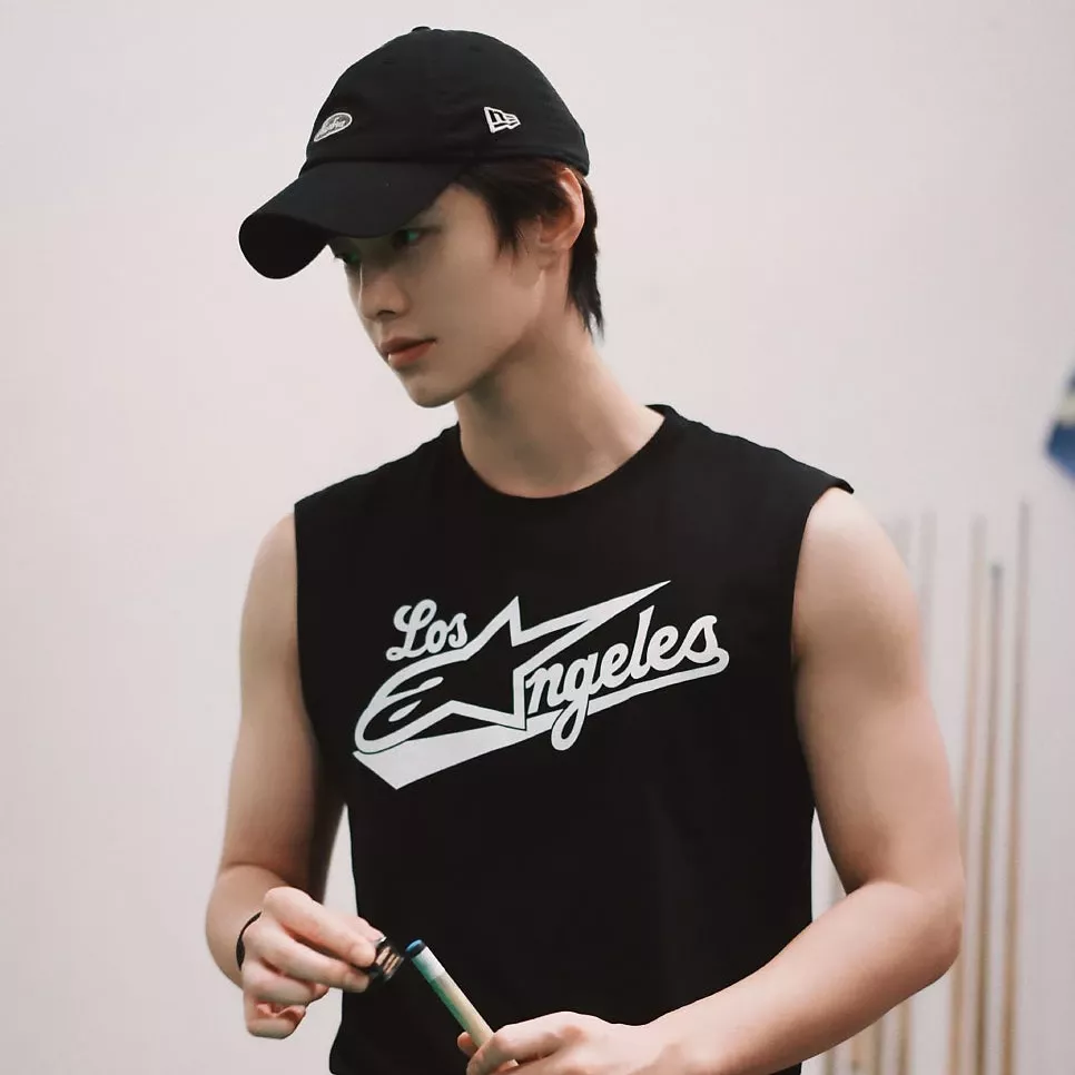 Recent activity shot of He Yu