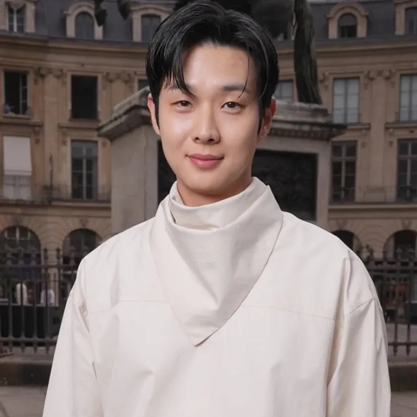 Behind-the-scenes cut of Choi Wooshik